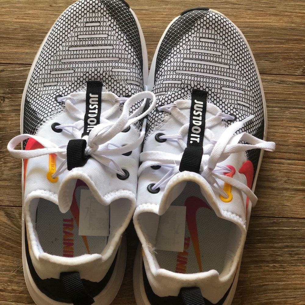 Women’s Nike shoes